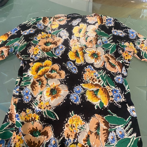 Dolce & Gabbana silk and cashmere v neck sweater - Picture 5 of 13